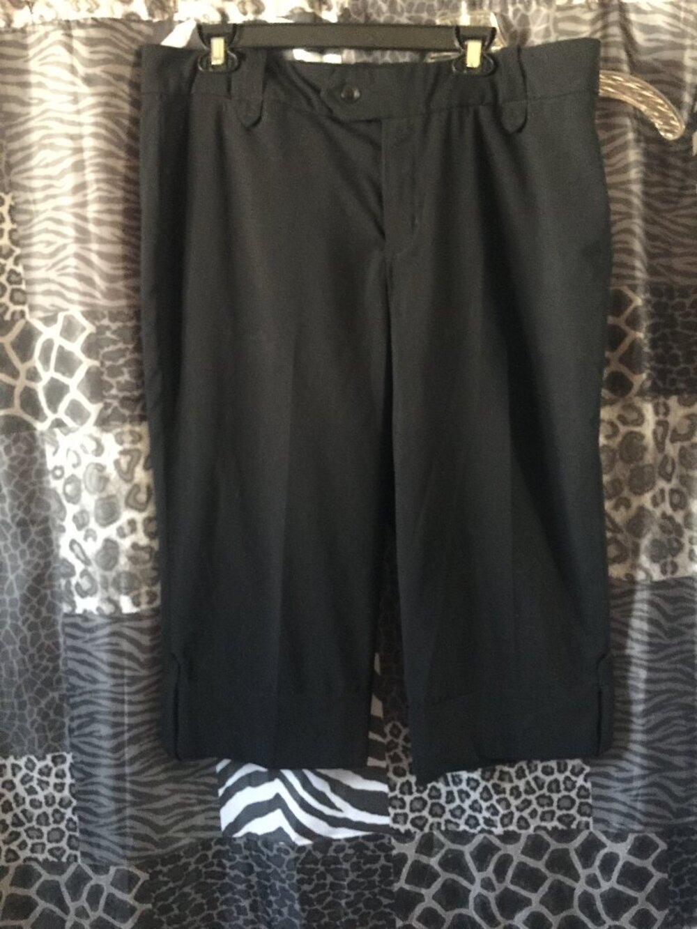 Gloria Vanderbilt Women’s Stretch Capris Size 16 BLACK Light-weight